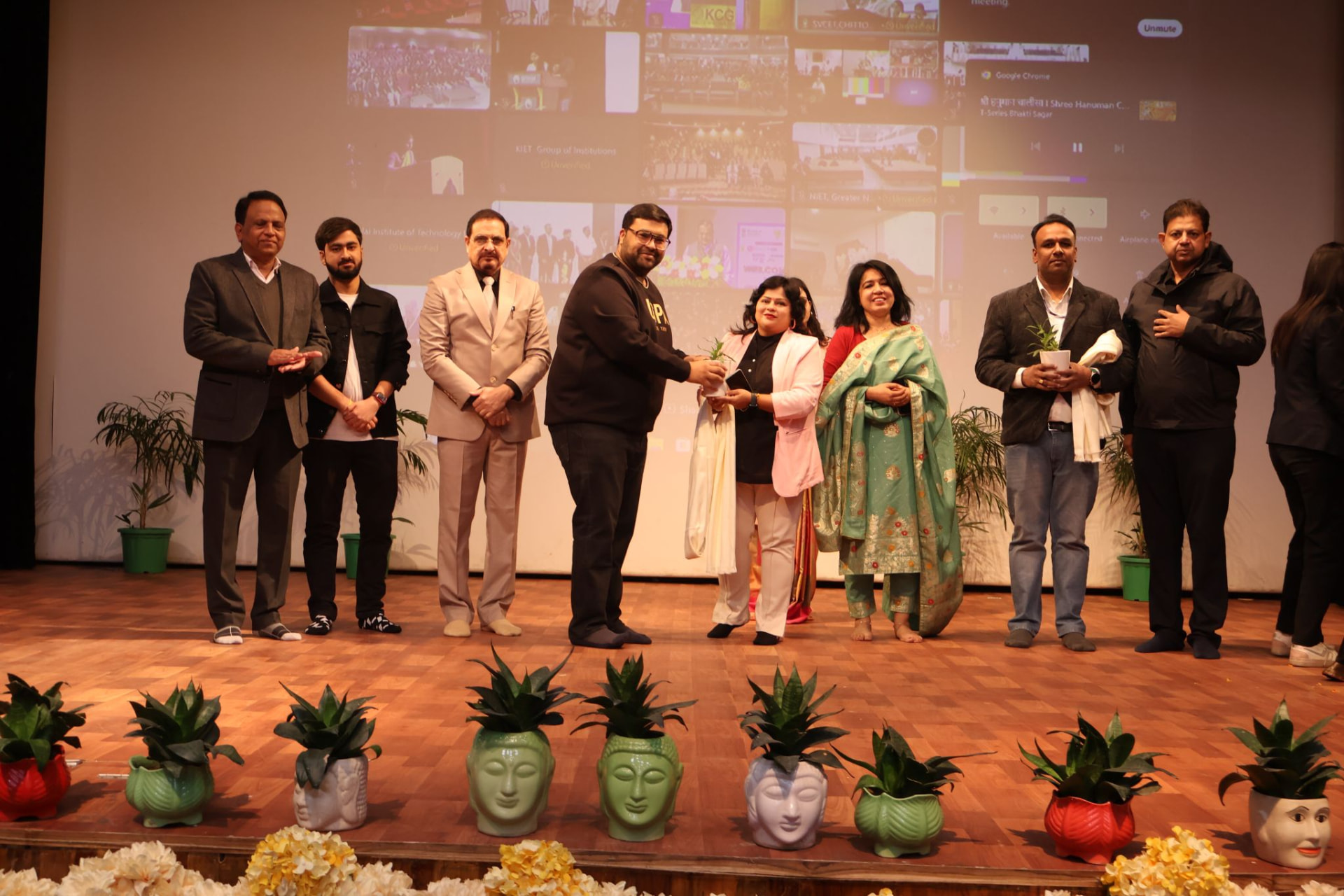 ASCEND leadership being felicitated on stage at a national innovation convention